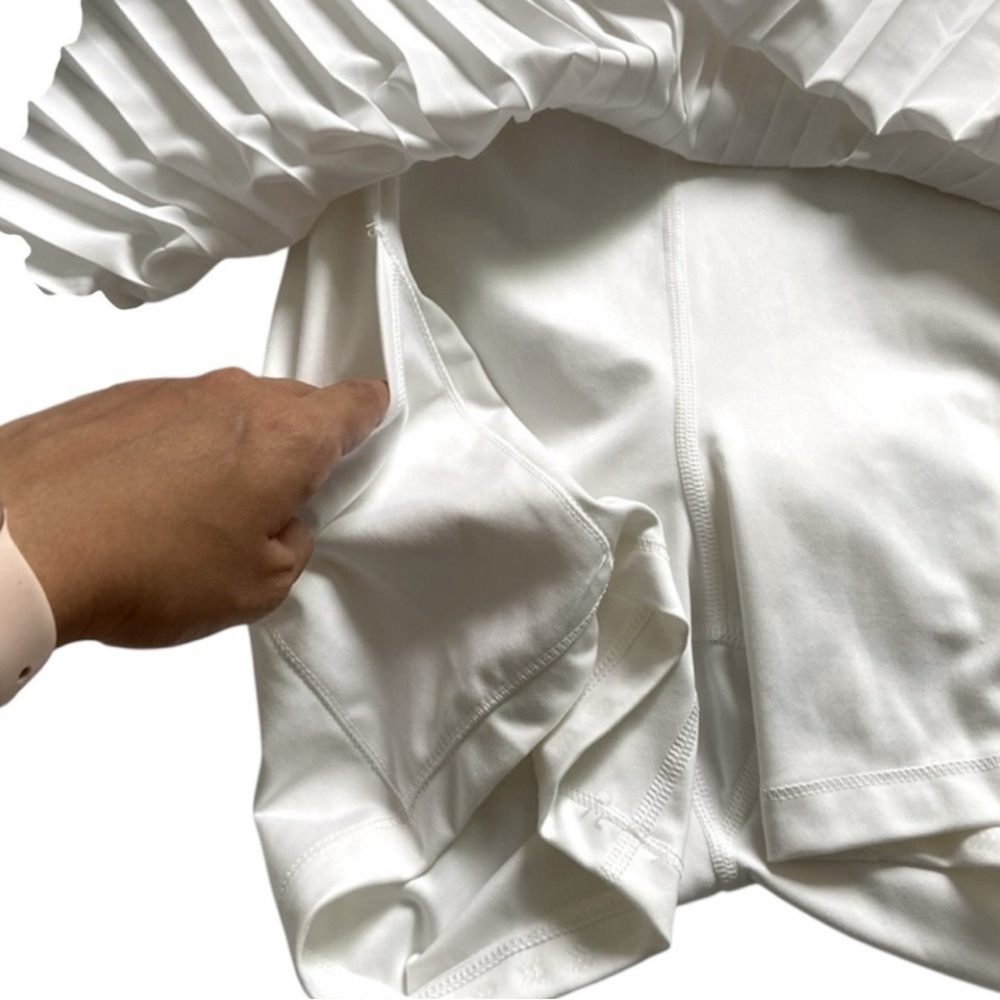All in Motion Pleated White ivory Activewear with Inner Shorts size M. - Picture 9 of 14